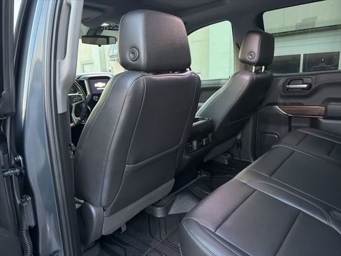 Used 2019 Chevrolet Silverado 1500 LT Trail Boss image 18