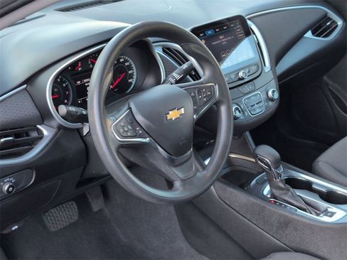 Used 2023 Chevrolet Malibu LT image 15