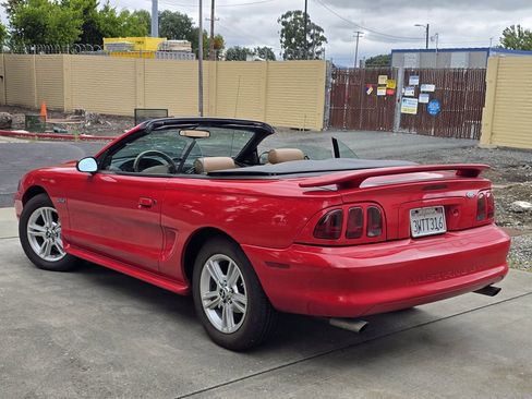 Used 1997 Ford Mustang GT RWD image 6