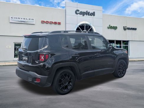 Certified 2020 Jeep Renegade Altitude FWD image 3