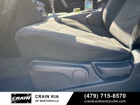 Used 2013 Nissan Rogue S image 16