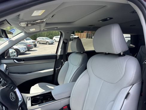 Used 2024 Hyundai Palisade SEL w/ Premium Package image 21