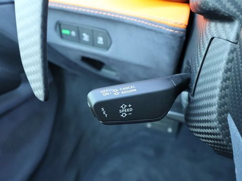 Used 2024 Lamborghini Revuelto AWD/4WD image 22