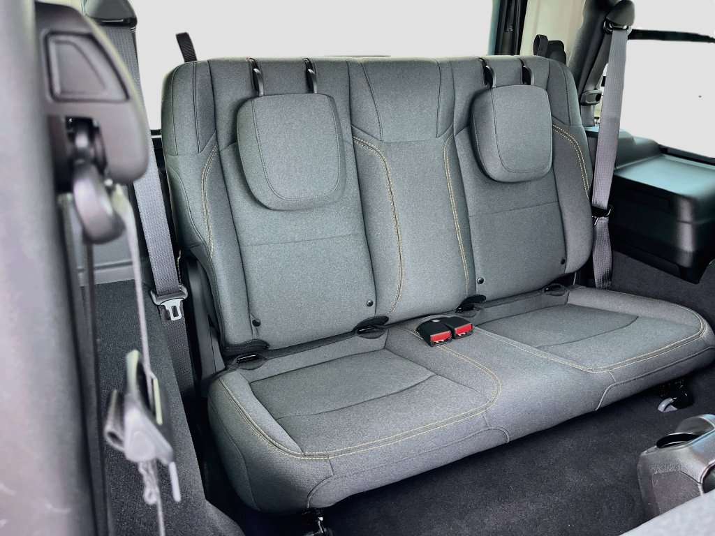 Used 2024 Jeep Wrangler Sport AWD/4WD image 24