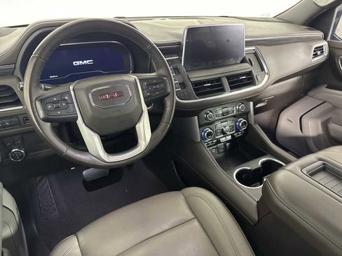 Used 2023 GMC Yukon XL SLT image 16