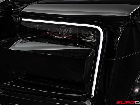 Used 2025 Rolls-Royce Cullinan Black Badge AWD/4WD image 17