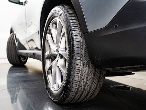 Certified 2025 BMW X5 xDrive40i w/ Climate Comfort Package image 51