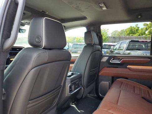 New 2026 GMC Sierra 2500 Denali Ultimate AWD/4WD image 11