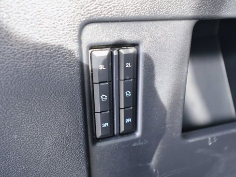 Used 2022 Ford Expedition Limited image 10