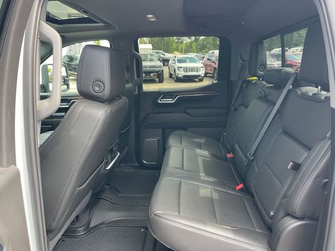 Used 2024 GMC Sierra 1500 Denali w/ Denali Reserve Package AWD/4WD image 13