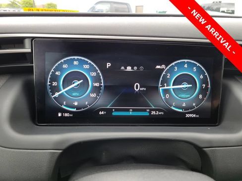 Used 2023 Hyundai Tucson SEL w/ Convenience Package AWD/4WD image 9