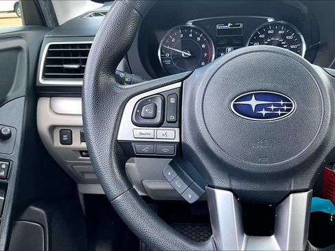 Used 2017 Subaru Forester 2.5i Premium AWD/4WD image 18