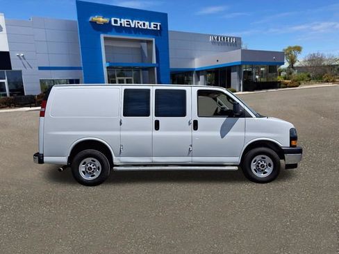 Used 2024 GMC Savana 2500 w/ Driver Convenience Package RWD image 27