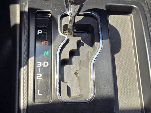 Used 2015 Toyota Tacoma PreRunner w/ Convenience Package RWD image 18