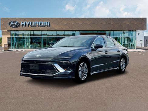 New 2025 Hyundai Sonata Limited image 1