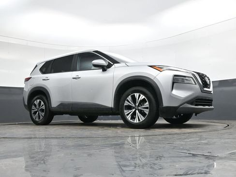 Used 2023 Nissan Rogue SV image 36
