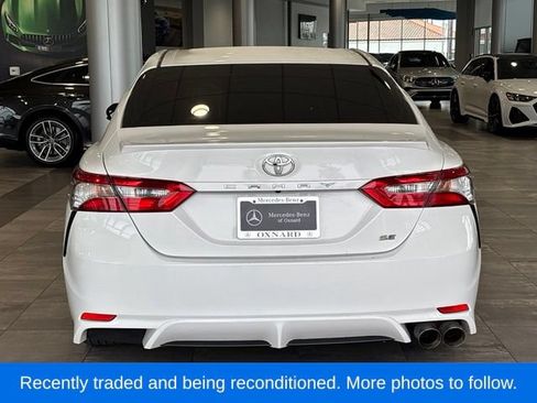 Used 2018 Toyota Camry SE FWD image 5