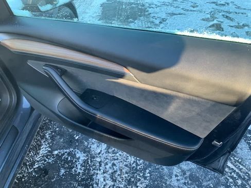 Used 2023 Tesla Model 3 Standard Range image 15