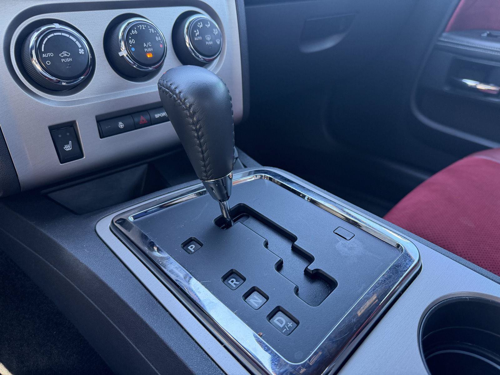 Used 2013 Dodge Challenger SRT8 w/ Harman Kardon Audio Group RWD image 12