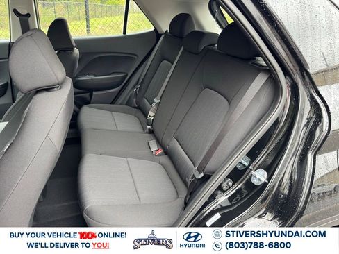 New 2026 Hyundai Venue SE image 18