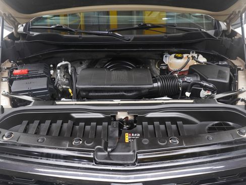 Used 2022 Chevrolet Silverado 1500 ZR2 w/ Technology Package image 36