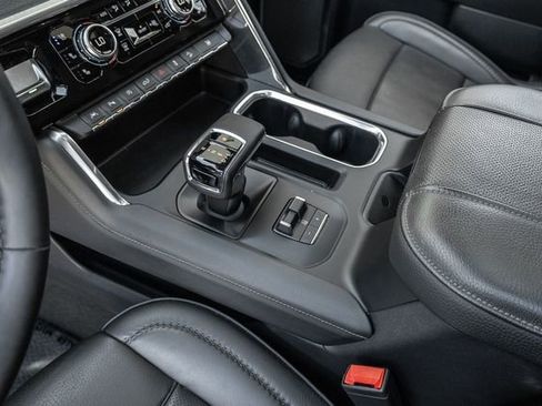 Used 2024 GMC Sierra 1500 Denali w/ Denali Reserve Package image 14