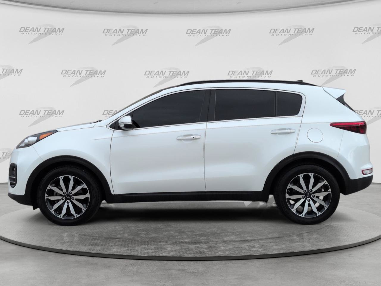 Used 2018 Kia Sportage EX w/ EX Premium Package FWD image 4