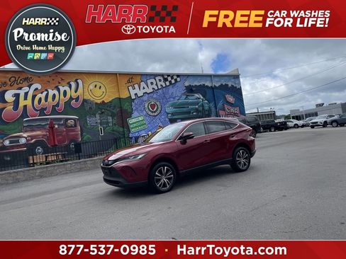Used 2023 Toyota Venza LE AWD/4WD image 1
