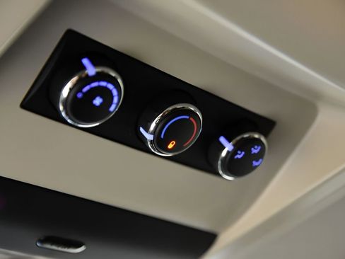 Used 2017 Dodge Grand Caravan SE w/ Power Window Group image 34