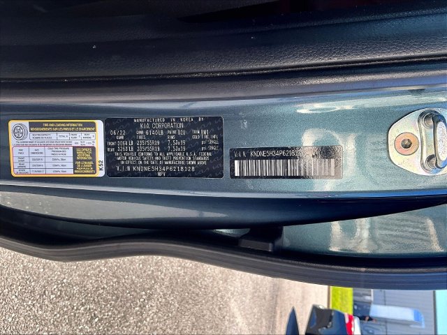Certified 2023 Kia Carnival SX FWD image 23