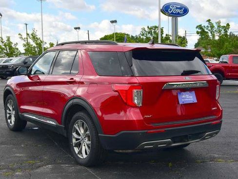 Certified 2021 Ford Explorer XLT w/ Equipment Group 202A AWD/4WD image 5