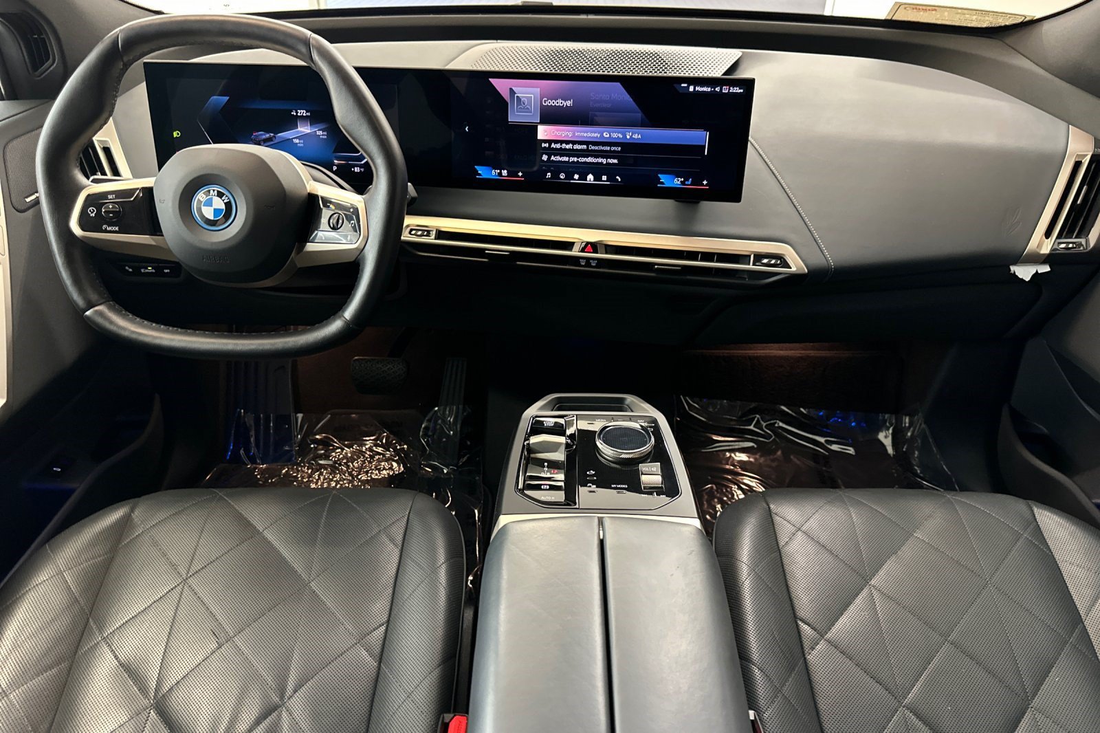Used 2024 BMW iX xDrive50 w/ Premium Package AWD/4WD image 14