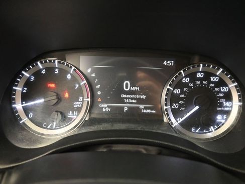 Certified 2023 Toyota Highlander LE image 10