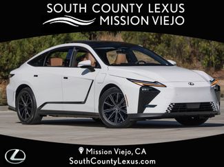 New 2026 Lexus ES 350e FWD video 1