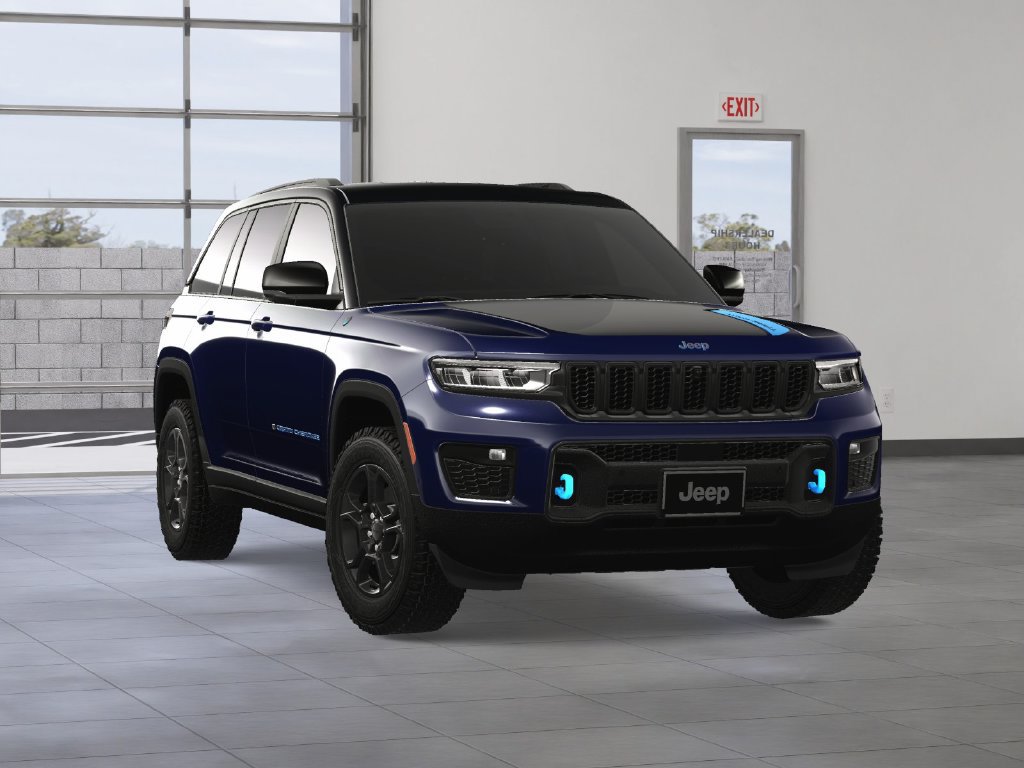 New 2024 Jeep Grand Cherokee Trailhawk w/ Advanced Protech Group II AWD/4WD image 9