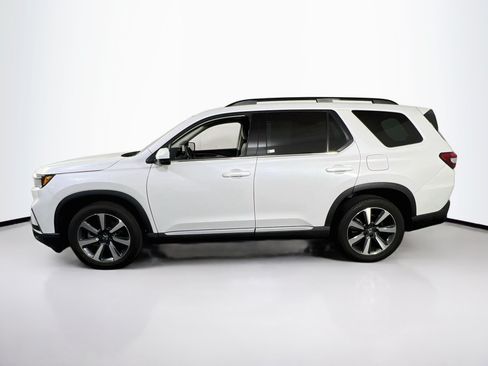 Used 2023 Honda Pilot Touring image 8