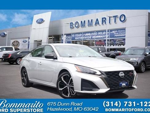 Used 2024 Nissan Altima 2.5 SR FWD image 1