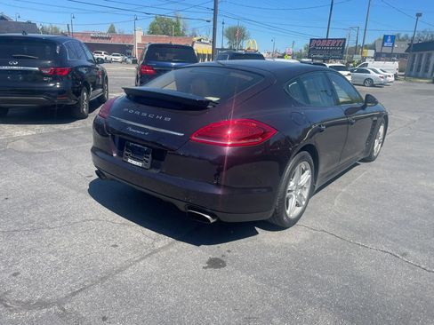 Used 2012 Porsche Panamera 4 image 5