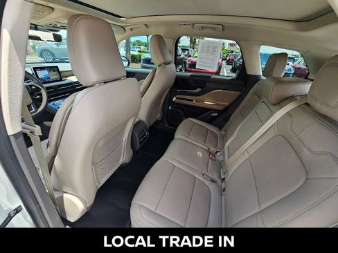Used 2022 Lincoln Corsair Reserve w/ Elements Package FWD image 16