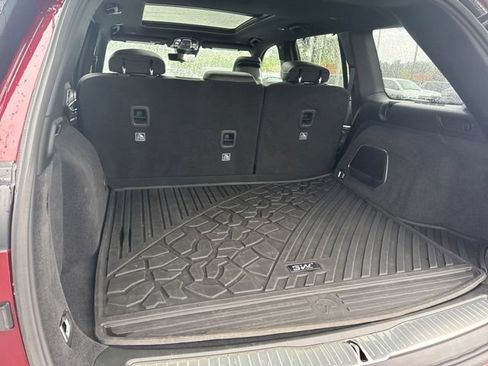 Used 2023 Jeep Grand Cherokee Overland w/ Luxury Tech Group IV AWD/4WD image 14