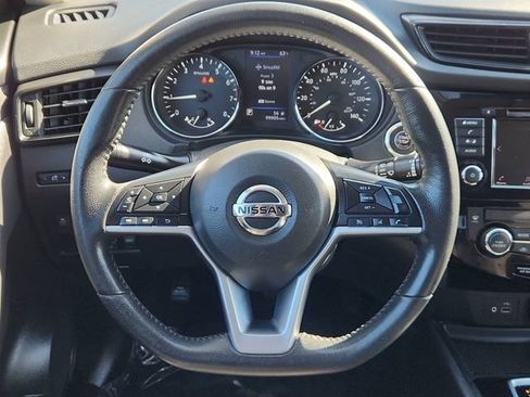 Used 2019 Nissan Rogue SV FWD image 34