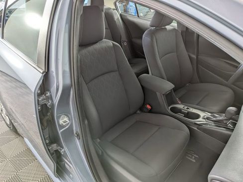 Used 2023 Toyota Corolla LE FWD image 27
