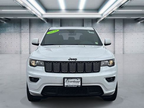 Used 2020 Jeep Grand Cherokee Altitude AWD/4WD image 2
