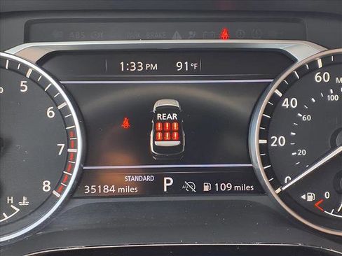 Certified 2024 Nissan Pathfinder SV w/ Lighting Package (N92) image 12