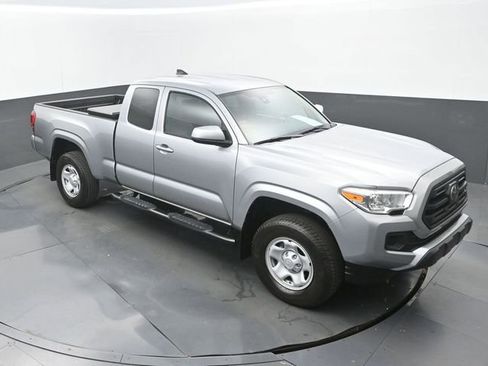 Used 2019 Toyota Tacoma SR w/ SR Convenience Package image 25