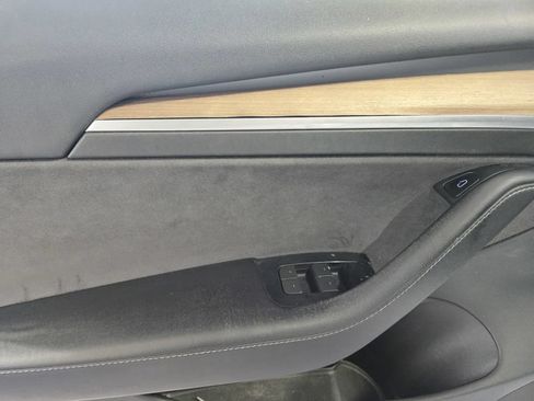 Used 2022 Tesla Model 3 Standard Range RWD image 13