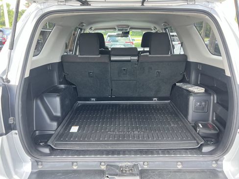 Used 2021 Toyota 4Runner SR5 RWD image 33