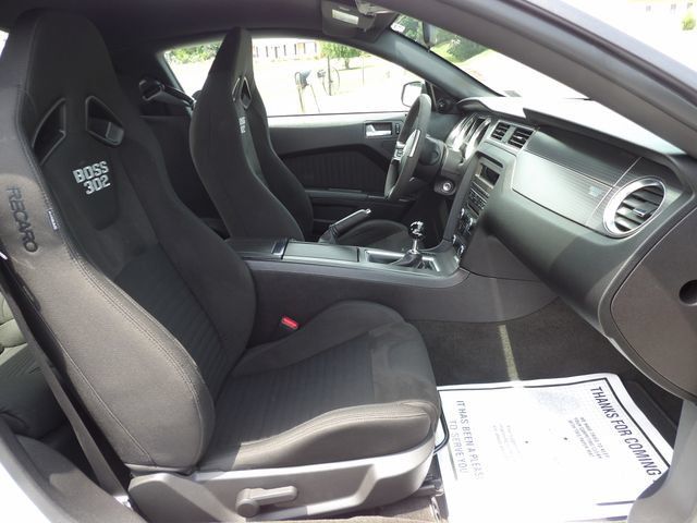 Used 2013 Ford Mustang Boss 302 w/ Boss 302 Accessory Pkg RWD image 10