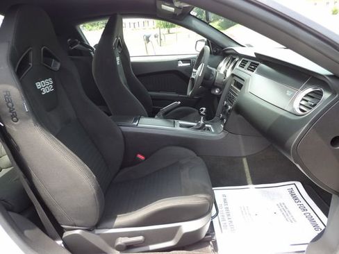 Used 2013 Ford Mustang Boss 302 w/ Boss 302 Accessory Pkg RWD image 10