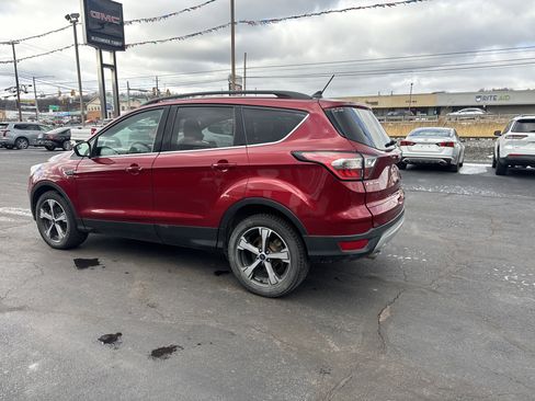 Used 2018 Ford Escape SEL image 6